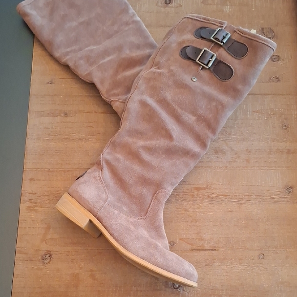 Emu Shoes - Emu Australia Suede & Shearling/Sheepskin Tan Slouchy Buckle Boots (AU 8/US 8)